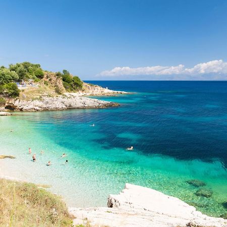 Kassiopi Piazza Suites Ngoại thất bức ảnh